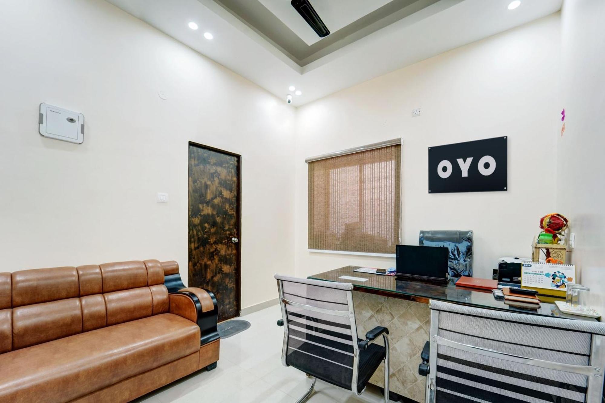 Hotel O The Elegance Resort Danapur Exterior photo