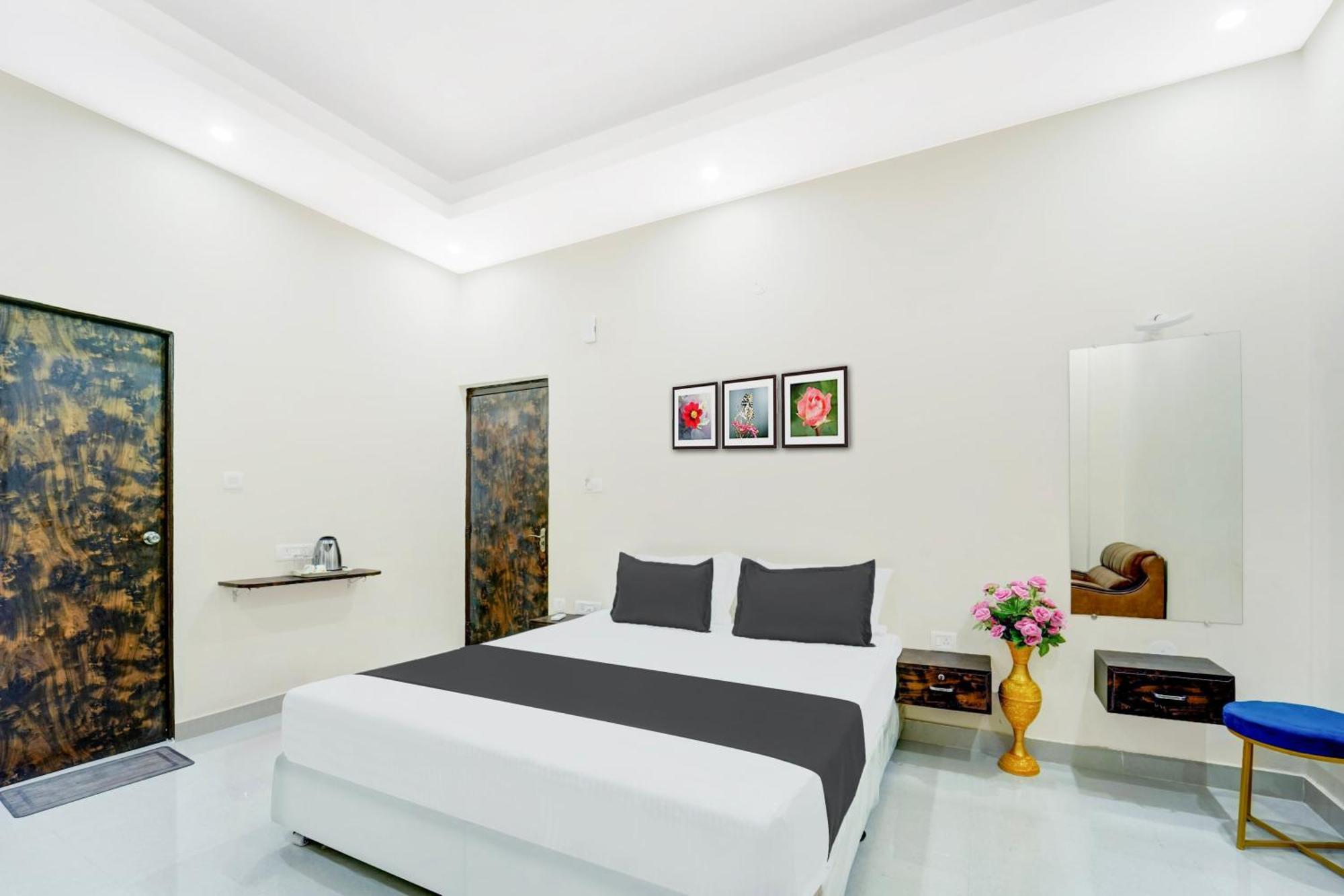 Hotel O The Elegance Resort Danapur Exterior photo